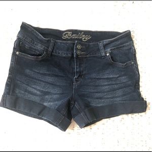 Delia’s Bailey Denim Shorts Size 5/6
